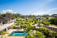 외관 ROBINSON Khao Lak