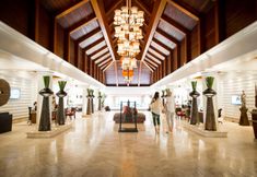 로비 3 ROBINSON Khao Lak