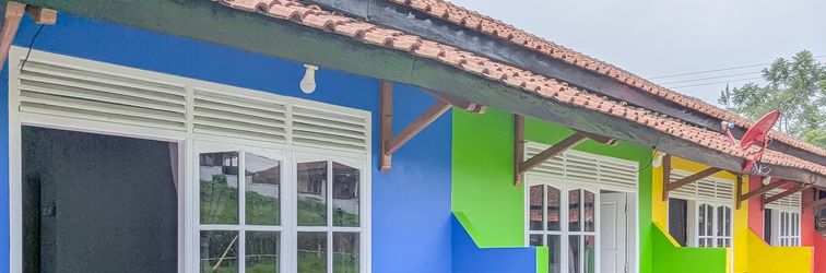 ロビー RedDoorz Resort @ Ciater 3