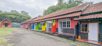 外観 2 RedDoorz Resort @ Ciater 3