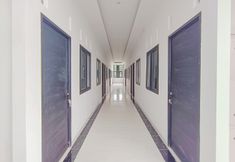 Bangunan 2 RedDoorz Syariah near RSUD Kajen Pekalongan