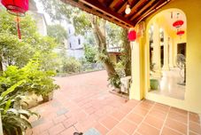 Exterior Lee Homestay Hanoi