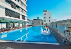 Swimming Pool 6 FLC Sea Tower Quy Nhon - ChillNow