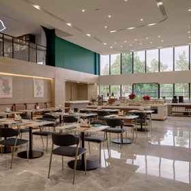 Restaurant1TC Hotel Binh Duong New City,Điện Máy Xanh Ngã 3 Bình Chuẩn飯店