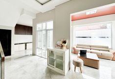 大廳 2 Griya Banyuanyar Syariah Near Graha Saba Buana Mitra RedDoorz