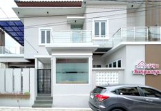 外觀 6 Griya Banyuanyar Syariah Near Graha Saba Buana Mitra RedDoorz