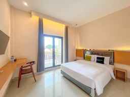 Urbanview near Sunrise Mall Mojokerto, USD 40.48