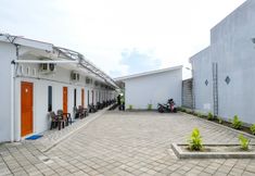 ภายนอกอาคาร 5 RedDoorz Syariah @ Joa Homestay Godean Sleman Yogyakarta