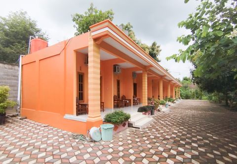 Bên ngoài Bima Homestay Baluran Mitra RedDoorz