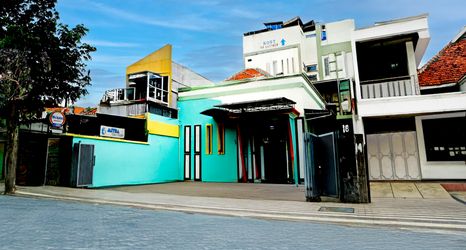 Exterior 2 Hotel O Tegalsari Near Tunjungan Plaza