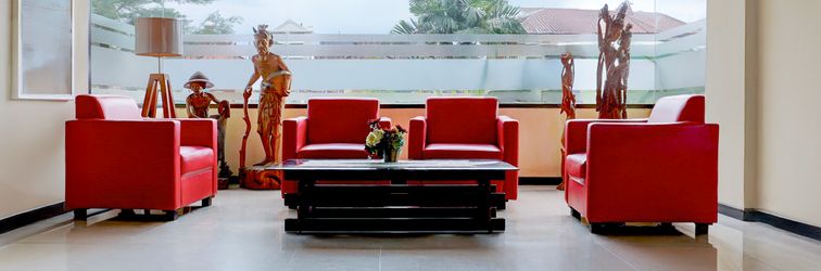 ロビー Collection O Pekalongan Near Pasar Batik Setono Formerly Hotel Jayadipa