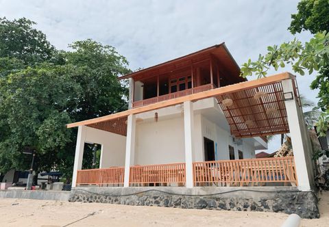 Exterior MC Bunaken Stay Diving Trip's