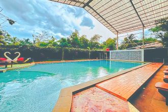 スイミングプール 4 RedDoorz Premium @ Hotel Riyadi Syariah