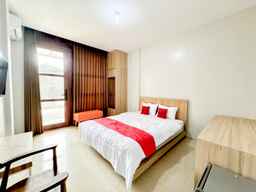 RedDoorz Syariah Kallea Near Amikom Candi Gebang Yogyakarta, USD 15.61