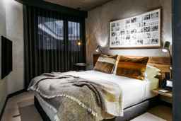 Ovolo Nishi
