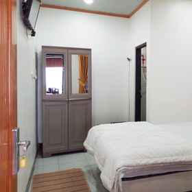 Bedroom1Penginapan Ciremai Syariah RedPartner,KANAGA HILL飯店