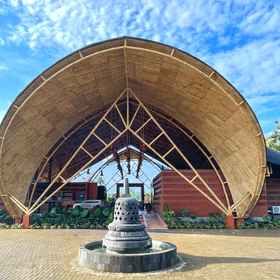 Exterior / Building 1 Moritz Hill Borobudur Resorts & Spa, Rumah Makan Progosari Selak Hotels