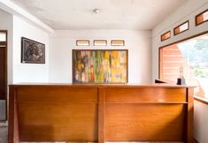 Lobi 7 RedDoorz @ Argapuri Resort Gambung