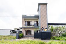 Exterior MangBo House by The Lavana