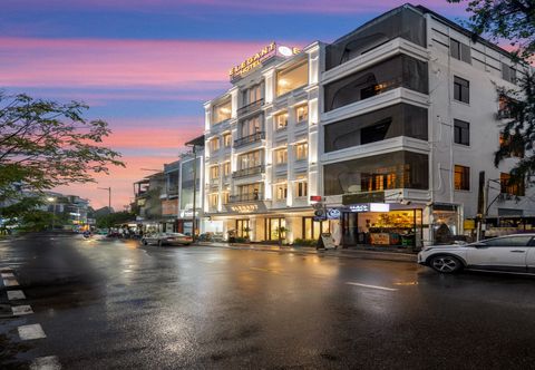 外観 Elegant Hotel Hue