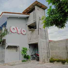 Exterior / Building1Hotel O Hotel Omah Tulungagung,Musholla Al Burhany Rejosari飯店