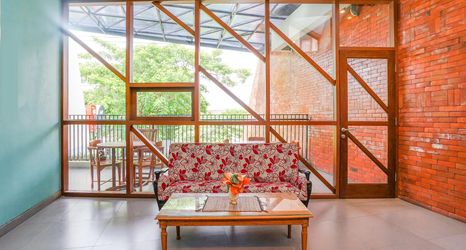 ロビー 2 Noesa Heritage