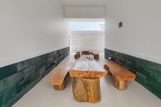 Lobby Roemah Ciremay RedPartner