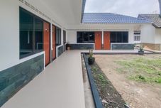 Exterior Roemah Ciremay RedPartner