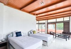 Bedroom 6 Urbanview Hotel AR Cottage Gambung