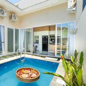 Swimming Pool 1 Otia Villa Nusa Dua by Premier Hospitality Asia, Rest Area Kampung Kaman Hotels