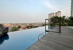 Swimming Pool 4 Apartemen Grand Kamala Lagoon by The Nest
