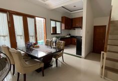 기타 4 Griya Kania dayu