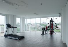 ห้องออกกำลังกาย 7 Nice and Good Studio Room at Poris 88 Apartment By Travelio