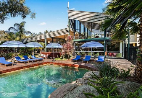 Swimming Pool Eden Oak Geelong