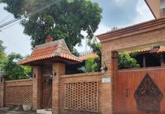 Exterior 5 RedDoorz near Stasiun Sragen