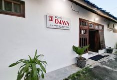 Exterior 5 Hotel Djaya RedPartner near Alun Alun Nganjuk