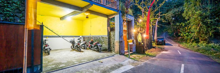 Lobby Yoga Maya Villa