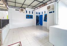 Lobby 7 RedDoorz @ Graha Aisyah Menteng Medan