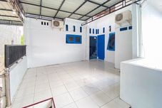 Lobby RedDoorz @ Graha Aisyah Menteng Medan