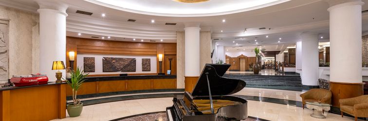 ロビー ARTOTEL Suites Aquila Bandung