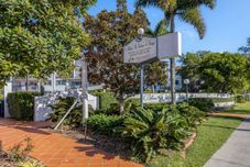 Exterior Blue Water Bay Luxury Villas