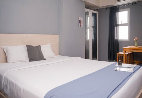 Bilik Tidur Minimalist Studio Room at Urbantown Serpong Apartment By Travelio