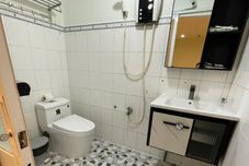 In-room Bathroom Crowne Hotel Pham Ngu Lao