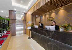 Lobby 5 YEHS Hotel Sydney QVB