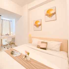 Bedroom 1 Enjoy Living and Minimalist Studio at Tokyo Riverside PIK 2 Apartment By Travelio, Hotel Tangerang