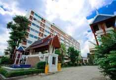 Exterior 6 iCheck inn Thapra