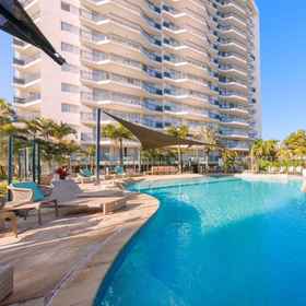 Swimming Pool 1 클럽 윈덤 키라 비치, 트레이드마크 컬렉션 바이 윈덤, Lower Beechmont 호텔