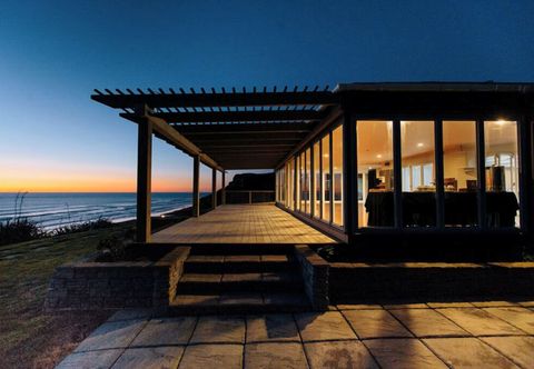 外部的 Castaways Resort