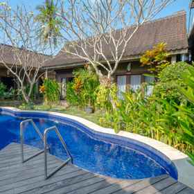 Swimming Pool 1 Elemento Homestay, Chicken Crush (Ayam Geprek) Mengwi Hotels