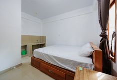 Bedroom 4 Soka Asri Guest House near Bali Zoo RedPartner